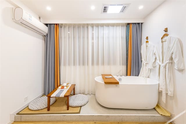 Shiguang Mountain-View Tub Double Bed Suite