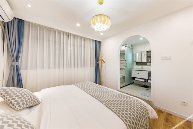 Yu Jian Mountain-View Suite