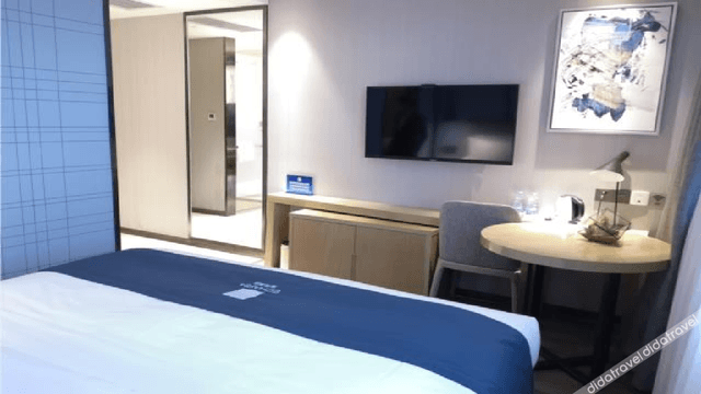 Yipin Double Bed Room