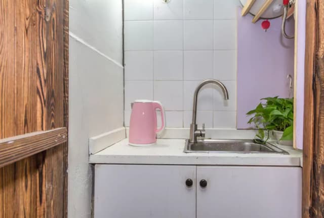 Deluxe Studio, Non Smoking, Refrigerator