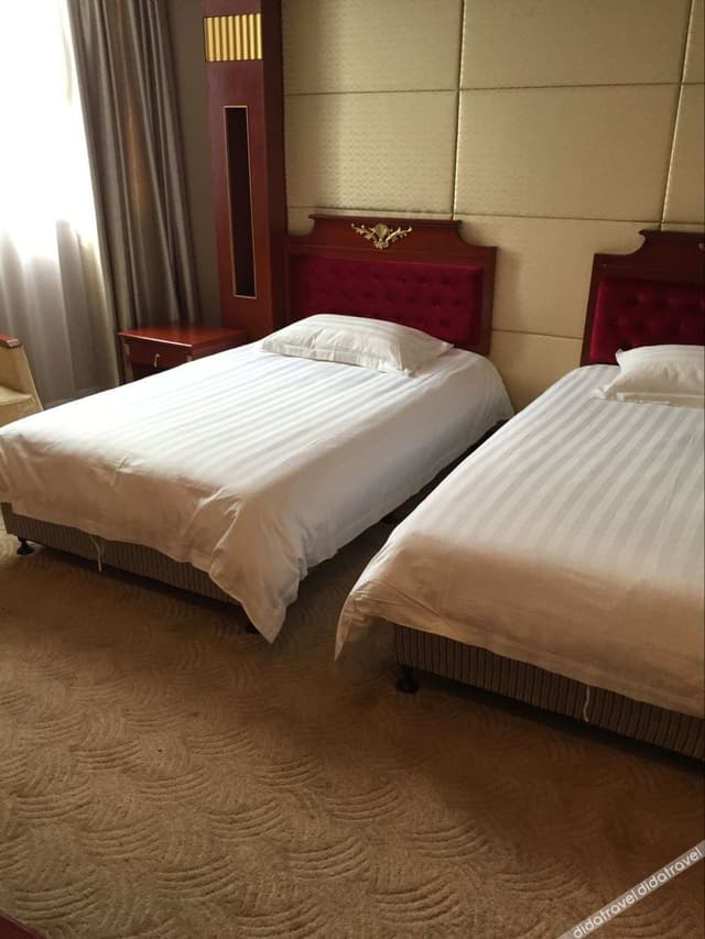 Deluxe 2-bed Room