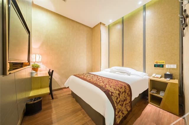 Jingju Double Bed Room Without Window
