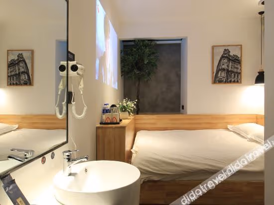 Solo Adventure Double Bed Room