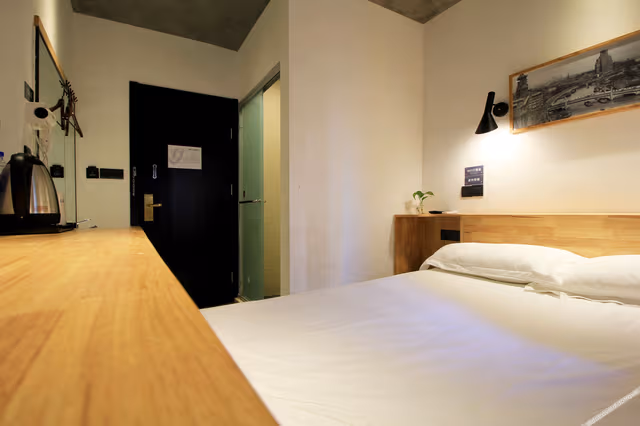 Backpackers' Double Bed Room 1.5m