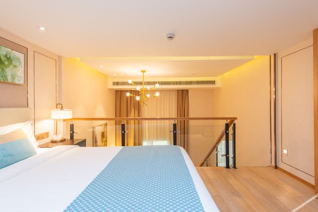 Multi-level Room