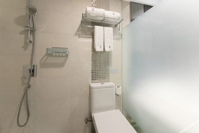 Business Standard Room