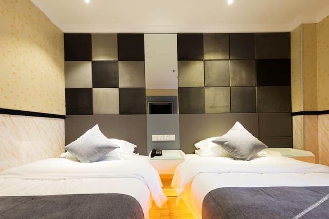 Wisdom Twin Room