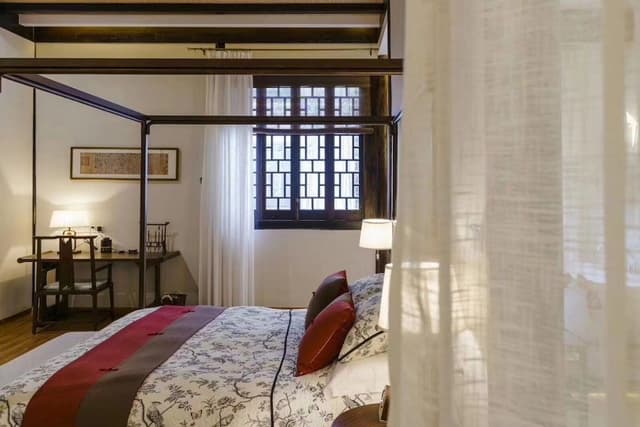 Design Triple Room