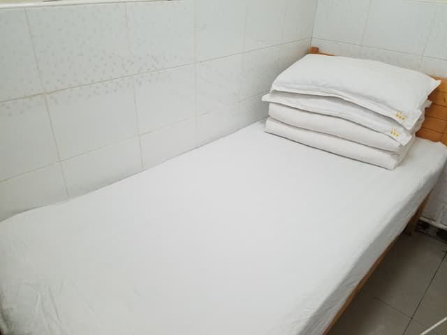 Guestroom (Special Promotion, Shared Bathroom)