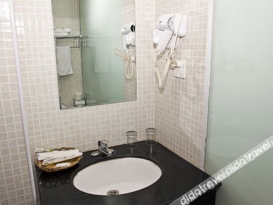 โรงแรมอี้เฟิง (Yifeng Hotel)2