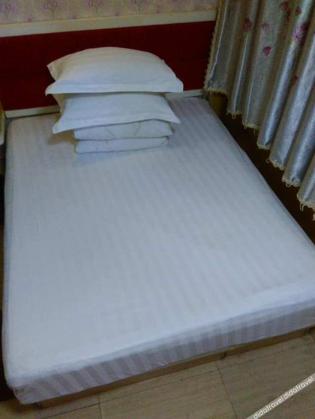 Couples'Room (No Window)