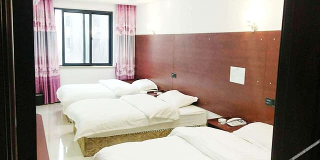 Triple Room