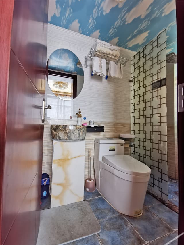 Deluxe Couples' Room