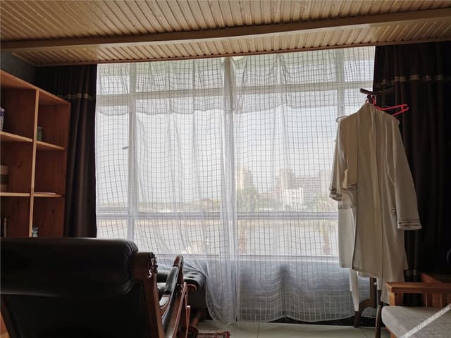 Deluxe Family Business Room