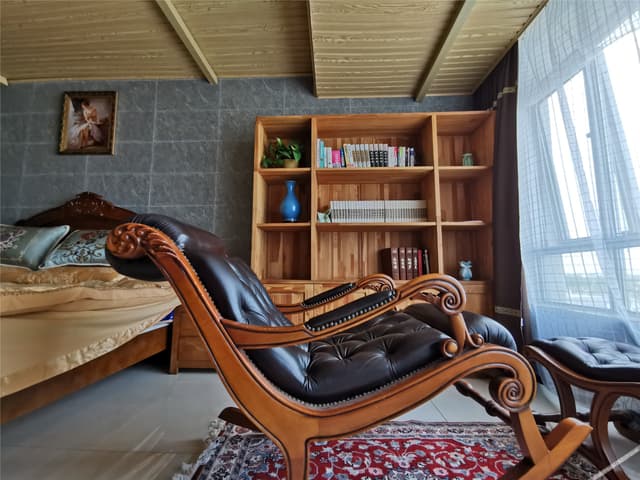 Deluxe Family Business Room