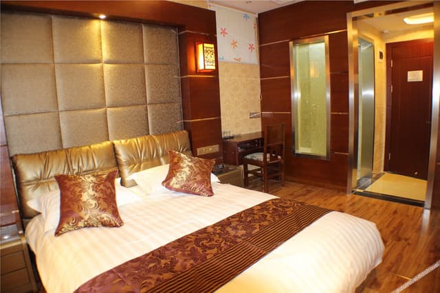 Deluxe Double Room B (Without Window)