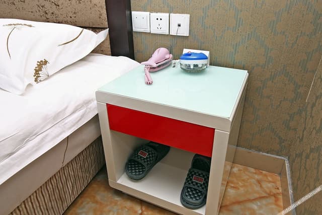 Double Room (No Window)