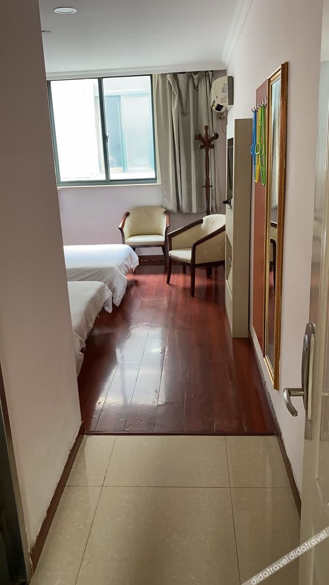Large Standard Room
