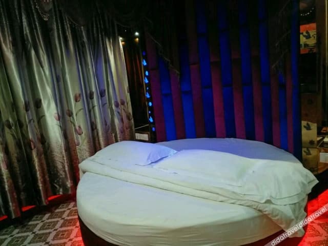 Fashion Round-bed Room