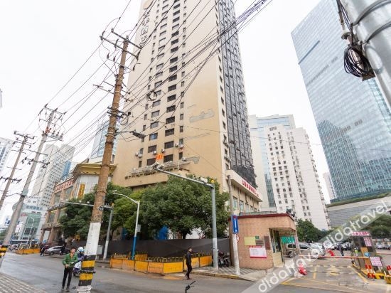 Yuguang Hotel (Shanghai Railway Station Branch)1