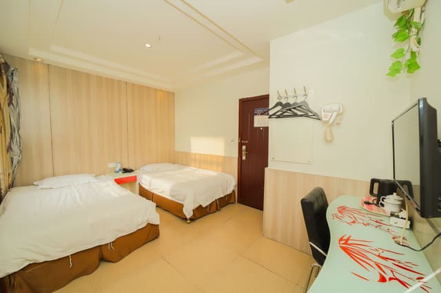 Business Room (2 beds)