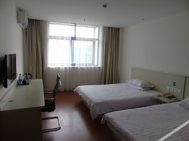 Guestroom (2 Beds)