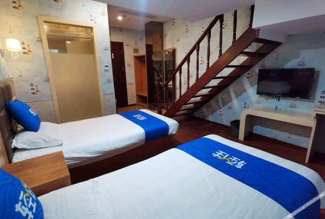 Family Multi-level Suite