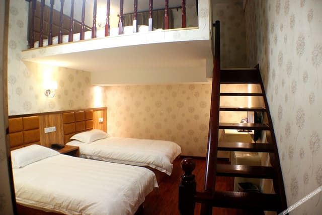 Family Multi-level Suite
