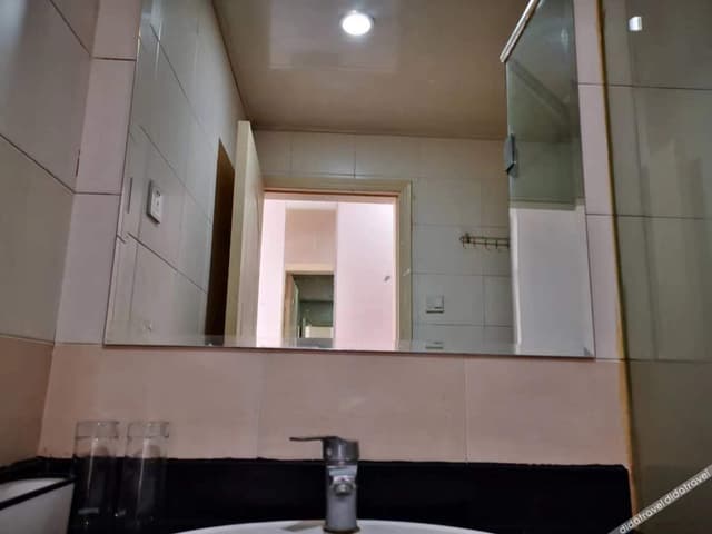 Basic Queen Room