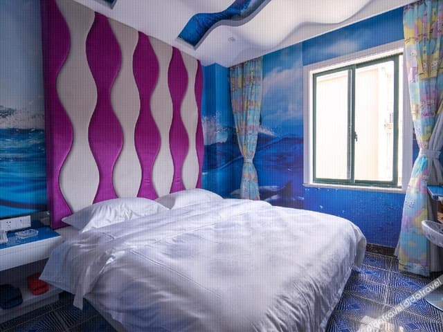Queen Room A