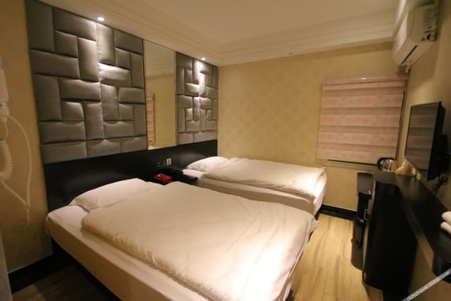 Deluxe Room (2 Beds)