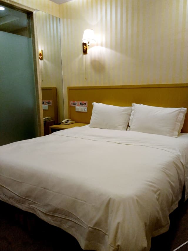 Double Room (No Window)