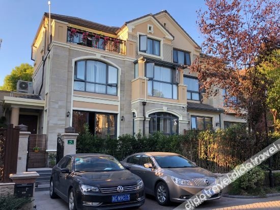 บลูฮิลล์เฮาส์ (Blue Hill House)0