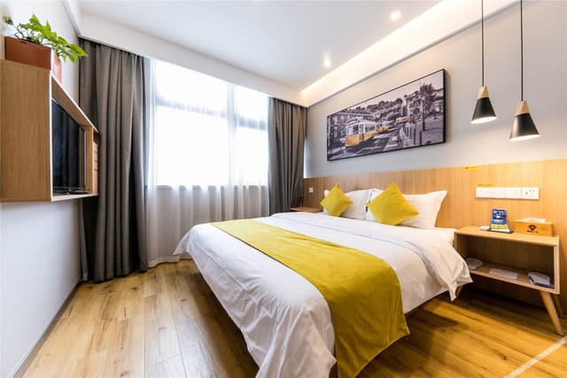 VIP Queen Room