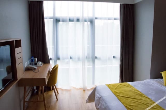 VIP Queen Room