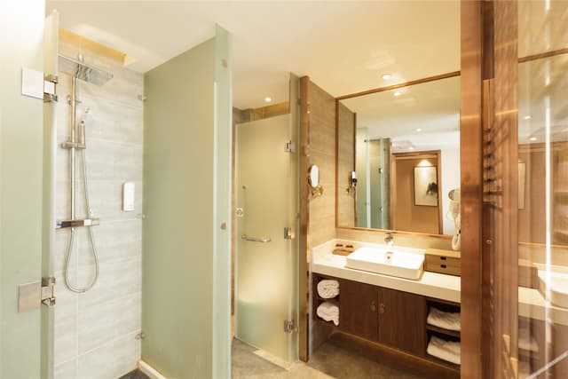 Business 2-bed Room