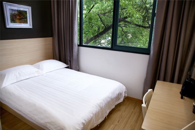 Guestroom (2 beds)