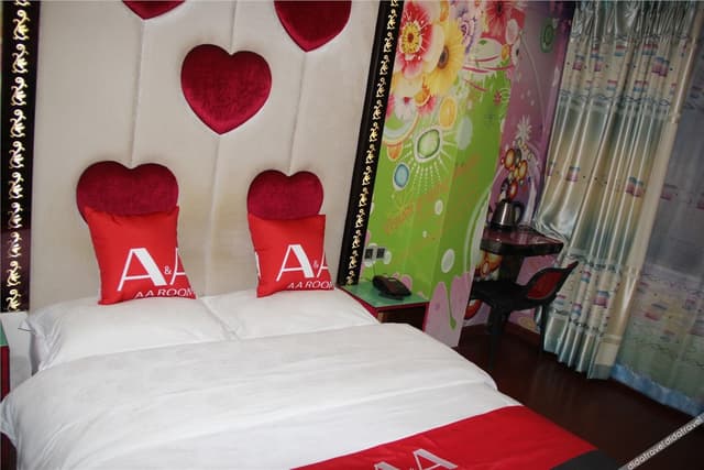 Couples' Leisure Room