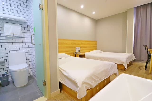 2-bed Room