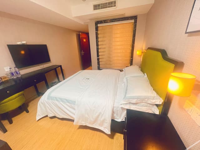 Puzhen Double Bed Room