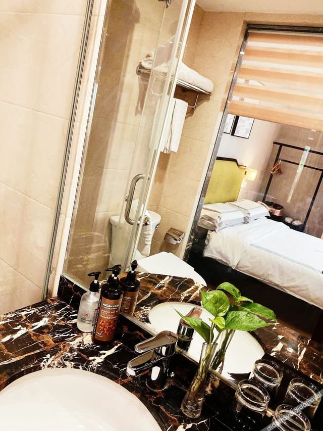 Puzhen Double Bed Room