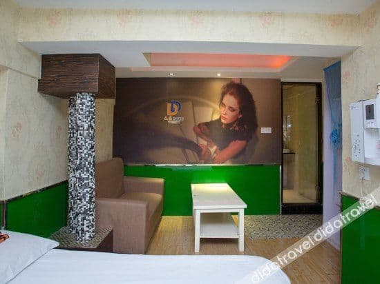 Discount Queen Room