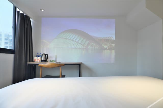 Guestroom (Double Bed)