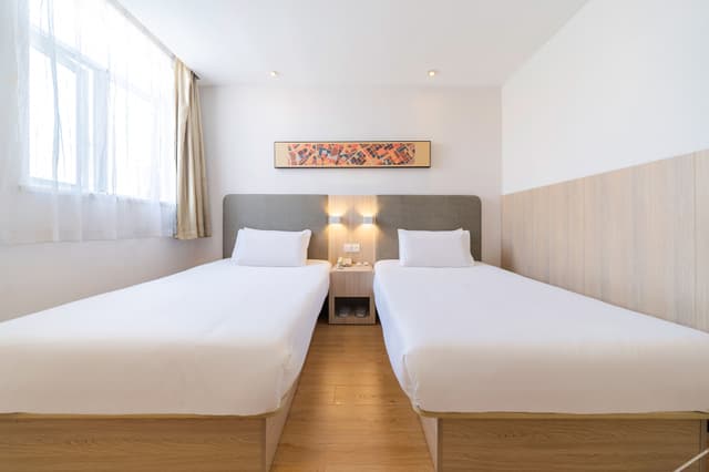 Guestroom (2 beds)