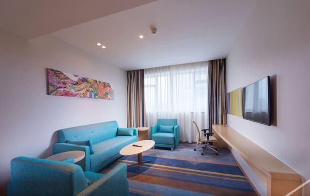 1 King Bedroom Suite with Living Area