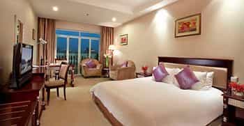 โรงแรมโกลเด้น ริเวอร์วิว