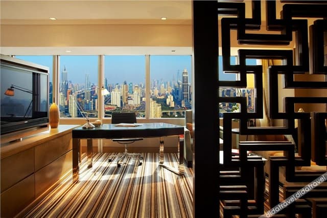 Executive Room - with View (2 beds)