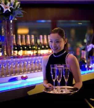 โรงแรมเจดับบลิว แมริออท เซี่ยงไฮ้ ทูมอร์โรว์ สแควร์