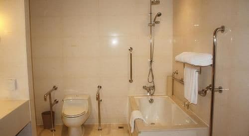 2 Twin Beds Standard Accessible