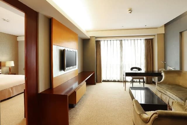 1 King Bed 1 Bedroom Suite